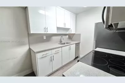 7100 Fairway Dr #K9, Miami Lakes, FL 33014 - Photo 7