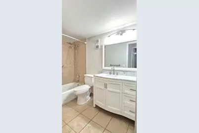 7100 Fairway Dr #K9, Miami Lakes, FL 33014 - Photo 7