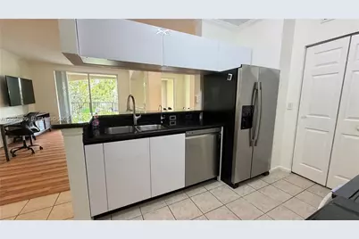 17150 N Bay Rd #2314, Sunny Isles Beach, FL 33160 - Photo 5