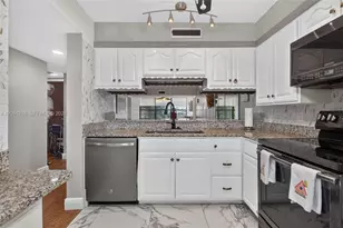 1502 Whitehall Dr, Davie, FL 33324 - Photo 7