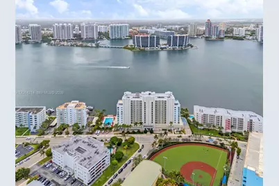 18100 N Bay Rd #709, Sunny Isles Beach, FL 33160 - Photo 5