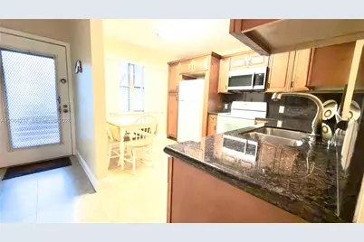 2402 Antigua Cir #G1, Coconut Creek, FL 33066 - Photo 9