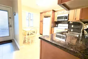 2402 Antigua Cir, Coconut Creek, FL 33066 - Photo 9