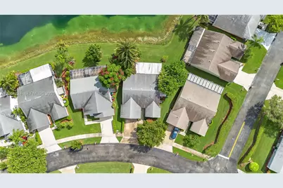 685 SE 25th Ln, Homestead, FL 33033 - Photo 39