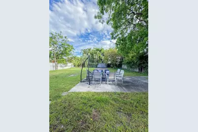 2740 Dewey St, Hollywood, FL 33020 - Photo 17