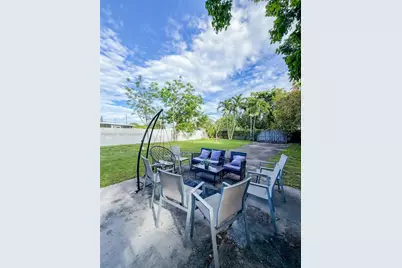 2740 Dewey St, Hollywood, FL 33020 - Photo 15