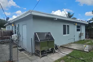 12145 NE 11th Ct, North Miami, FL 33161 - Photo 5
