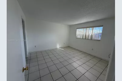8600 Sunrise Lakes Blvd #211, Sunrise, FL 33322 - Photo 7
