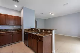 17067 SW 93rd St, Miami, FL 33196 - Photo 9