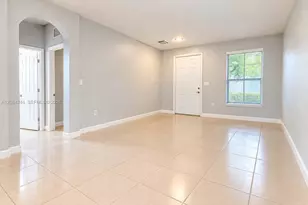 17067 SW 93rd St, Miami, FL 33196 - Photo 5