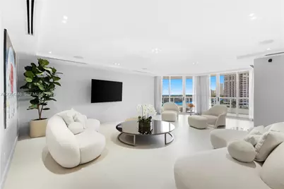 21050 Point Pl #902, Aventura, FL 33180 - Photo 9