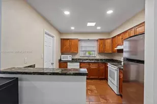 3831 NW 6th Pl, Lauderhill, FL 33311 - Photo 11