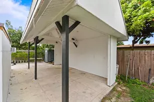 3831 NW 6th Pl, Lauderhill, FL 33311 - Photo 27