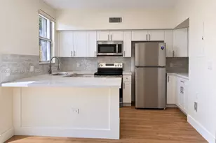 8745 SW 152nd Ave, Miami, FL 33193 - Photo 5