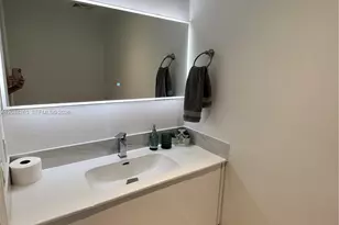 60 SW 13th St, Miami, FL 33130 - Photo 21