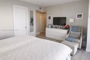 5900 Collins Ave, Miami Beach, FL 33140 - Photo 25