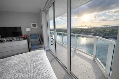 5900 Collins Ave #1405, Miami Beach, FL 33140 - Photo 27