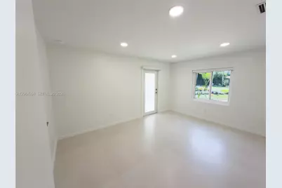 7895 SW 76th Ter, Miami, FL 33143 - Photo 15