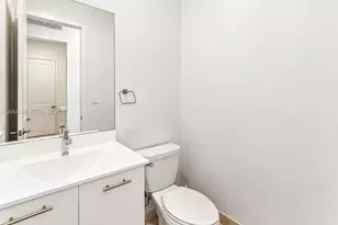 17564 SW 41st St, Miramar, FL 33029 - Photo 29