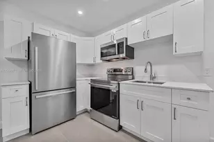 1849 NW 16th St, Miami, FL 33125 - Photo 3