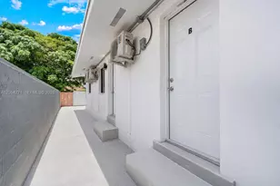 1849 NW 16th St, Miami, FL 33125 - Photo 15