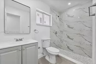 1849 NW 16th St, Miami, FL 33125 - Photo 9