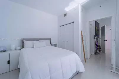 60 SW 13th St #4006, Miami, FL 33130 - Photo 21