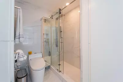 60 SW 13th St #4006, Miami, FL 33130 - Photo 19