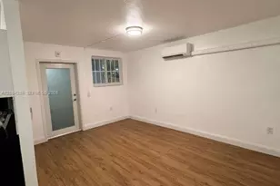 160 NE 55th St, Miami, FL 33137 - Photo 3