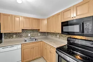 4804 NW 79th Ave, Doral, FL 33166 - Photo 3