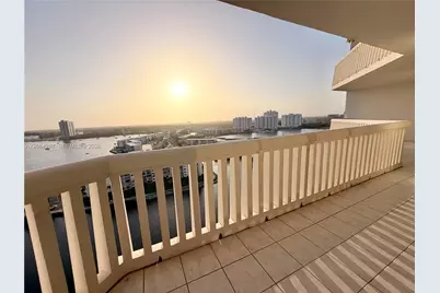 1000 W Island Blvd #1911, Aventura, FL 33160 - Photo 37