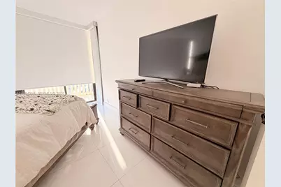 1000 W Island Blvd #1911, Aventura, FL 33160 - Photo 33
