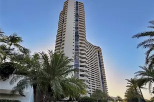 1000 W Island Blvd, Aventura, FL 33160 - Photo 43