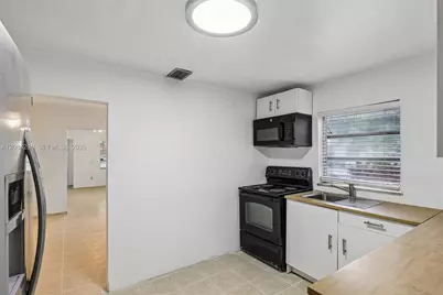 3395 SW 88th Pl, Miami, FL 33165 - Photo 21