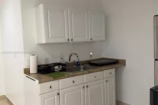 6510 Grant Ct, Hollywood, FL 33024 - Photo 7