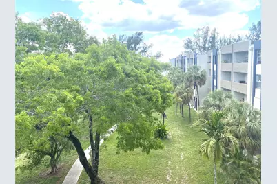 10000 NW 80 Ct #2537, Hialeah Gardens, FL 33016 - Photo 9