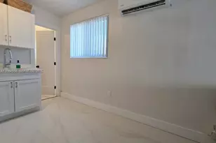1430 N 68th Ave, Hollywood, FL 33024 - Photo 5