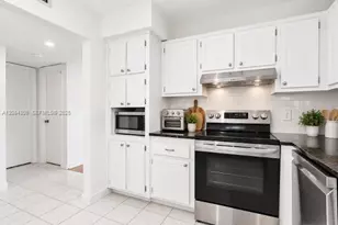 182 Lakeview Dr, Weston, FL 33326 - Photo 5