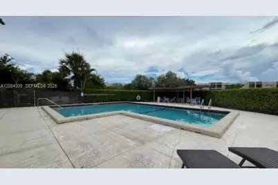 182 Lakeview Dr #204, Weston, FL 33326 - Photo 3