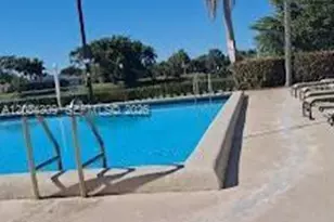 182 Lakeview Dr, Weston, FL 33326 - Photo 19