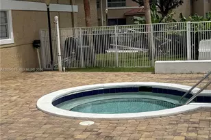 10228 Twin Lakes Dr, Coral Springs, FL 33071 - Photo 7