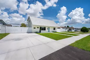 9361 SW 27th St, Miami, FL 33165 - Photo 1