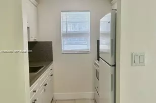 4163 SW 67th Ave, Davie, FL 33314 - Photo 5