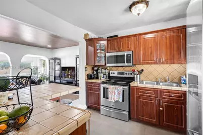 1116 Opa Locka Blvd, Miami, FL 33168 - Photo 11