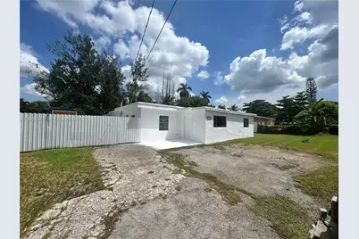 1843 NW 107th St, Miami, FL 33167 - Photo 5