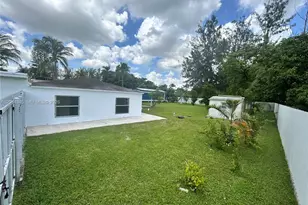 1843 NW 107th St, Miami, FL 33167 - Photo 31