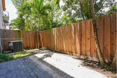 10455 NW 82nd St #10, Doral, FL 33178 - Photo 25