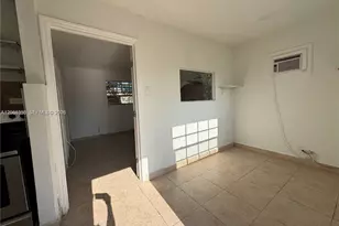 2212 Grant St, Hollywood, FL 33020 - Photo 7