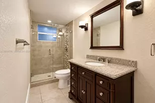 13707 Kendale Lakes Cir, Miami, FL 33183 - Photo 11