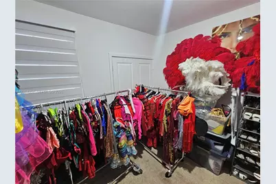 300 NE 12th St, Florida City, FL 33034 - Photo 15